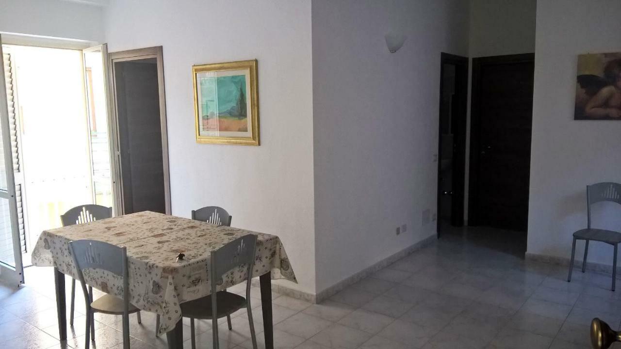 Climatizzato In Centro A 100M Dal Mare Villa Cirò Marina Екстериор снимка
