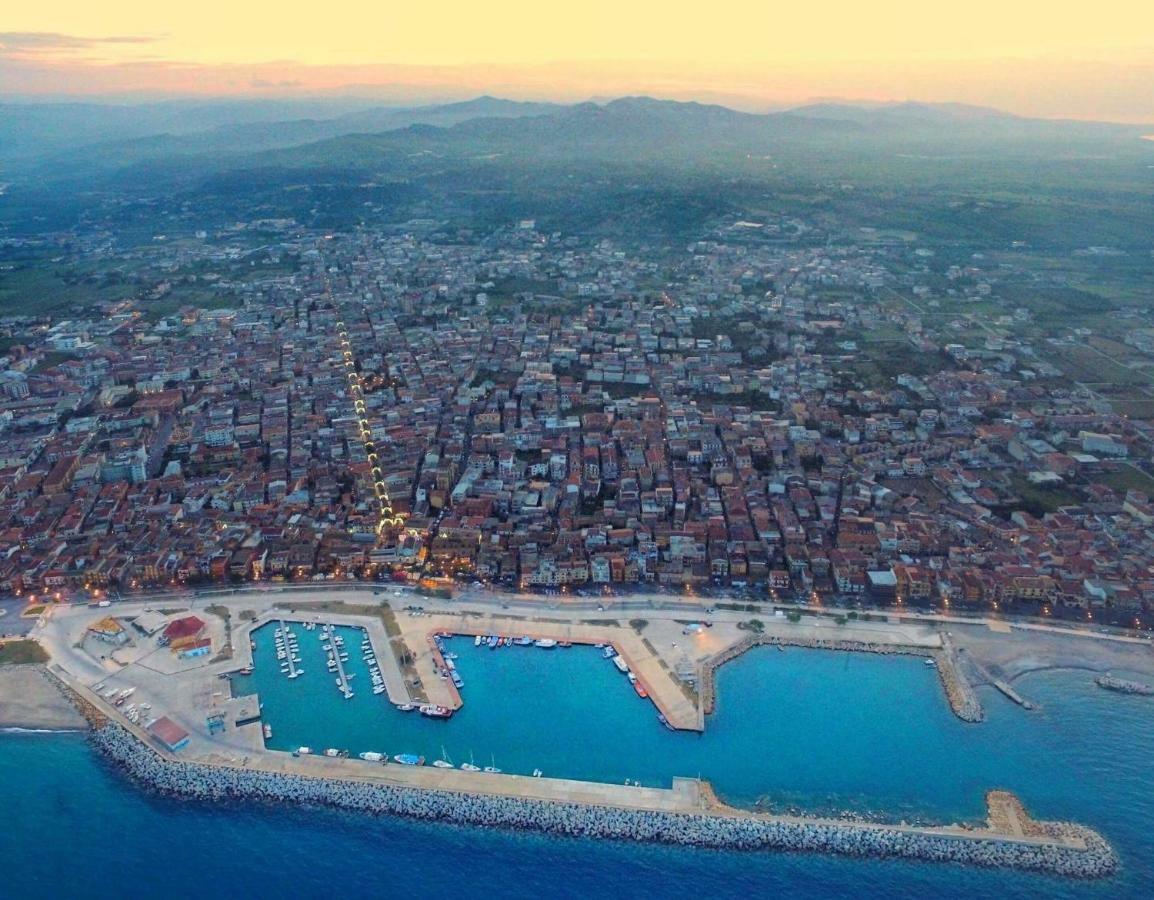 Climatizzato In Centro A 100M Dal Mare Villa Cirò Marina Екстериор снимка