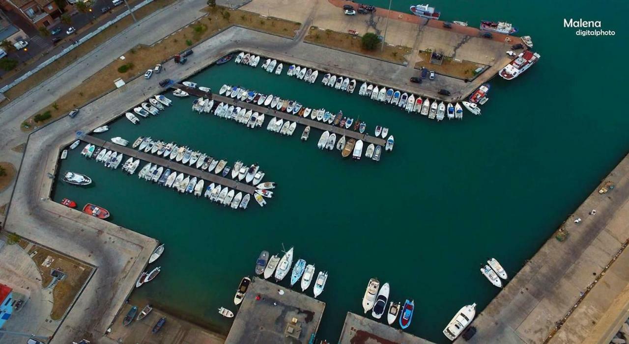 Climatizzato In Centro A 100M Dal Mare Villa Cirò Marina Екстериор снимка